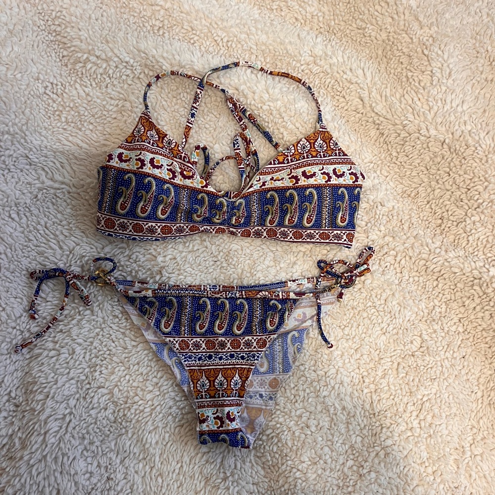 Body glove bikini set